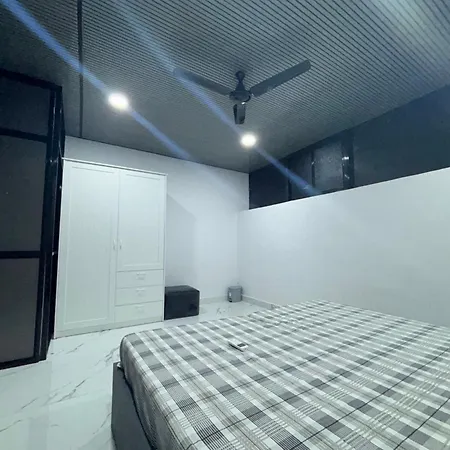 Bed & Breakfast Aqua International Airport *