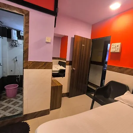 Heera Hotel 2*