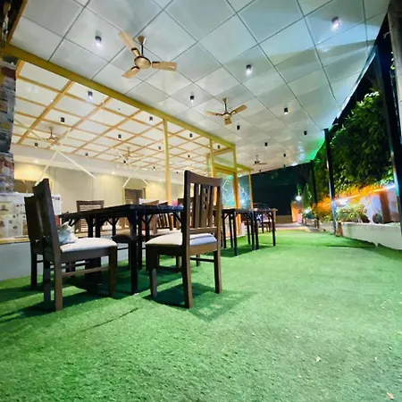 Hotel Amber Choice International Airport