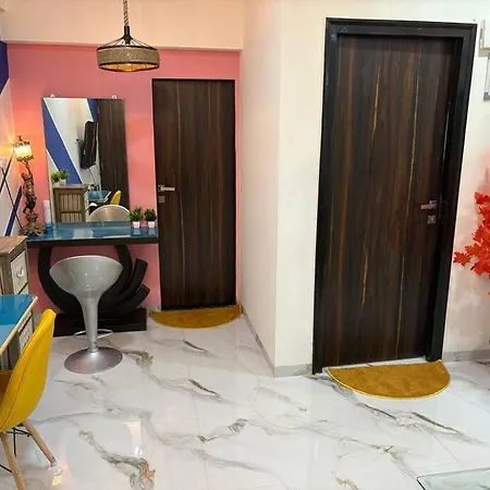 Cozy 1bhk With View In Bandra West 401