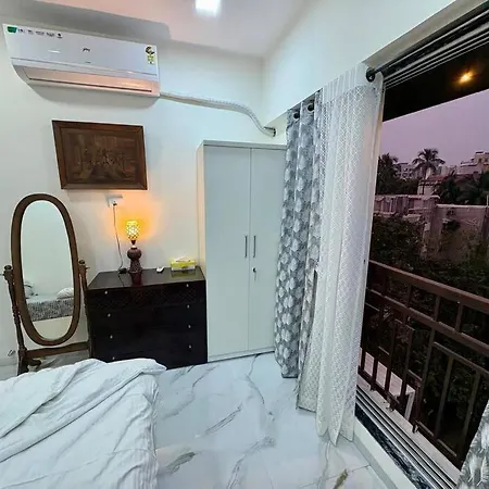 Cozy 1bhk With View In Bandra West 401