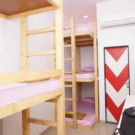 Hostel Staytion Dorm- A Backpackers