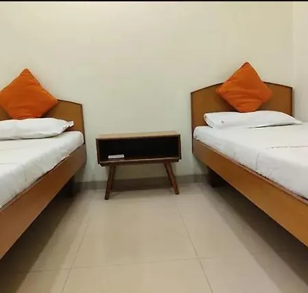 Ymca Colaba 3*