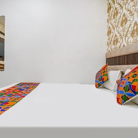 Hotel Fabhotel Elvis - Nr International Airport