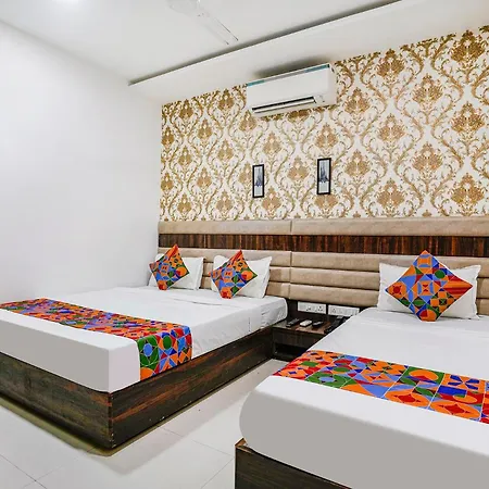 Hotel Fabhotel Elvis - Nr International Airport 3*