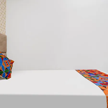 Fabhotel Elvis - Nr International Airport
