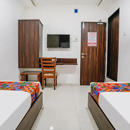 Fabhotel Elvis - Nr International Airport 3*