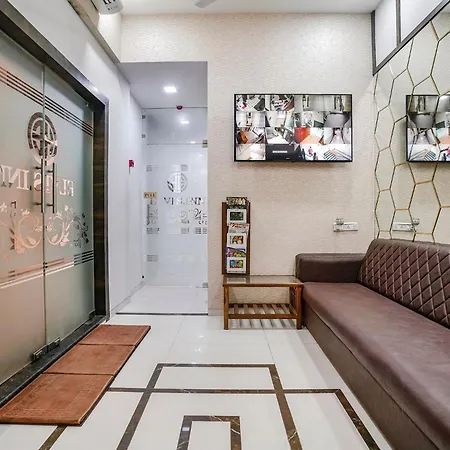 Fabhotel Elvis - Nr International Airport 3*