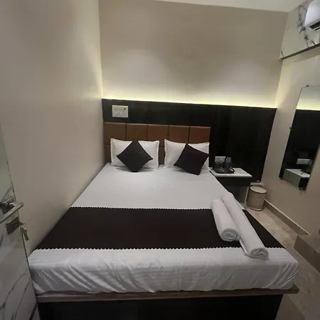 Powai Palace Hotel
