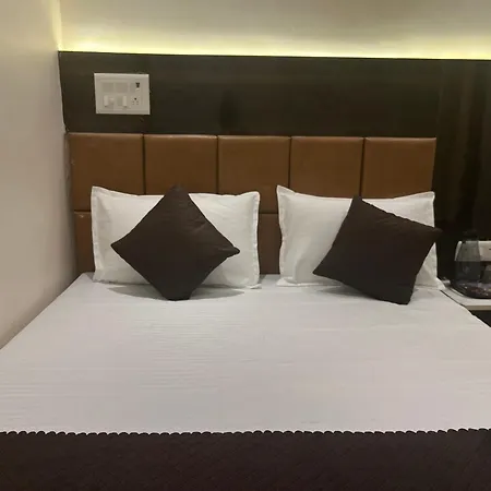 Powai Palace Hotel 3*