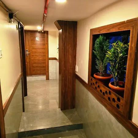 Hotel Elegant - Mohammed Ali Road Mumbai