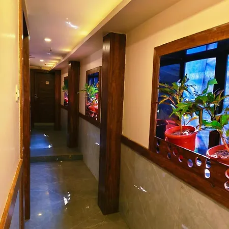 Hotel Elegant - Mohammed Ali Road