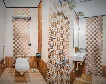 Guest house Airport-intl Airport Near To Airport & Bkc Us Consulate 2*