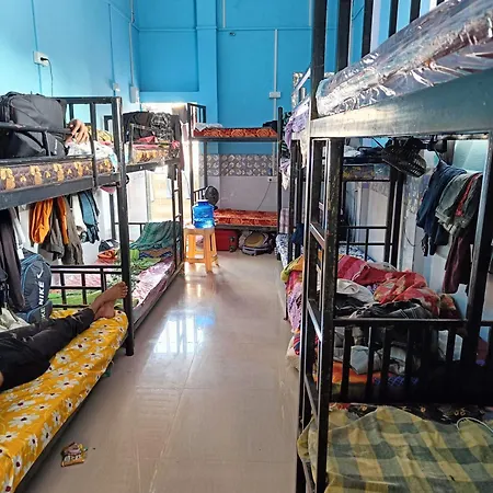 Apartment Santoshi Naresh Sarsar *