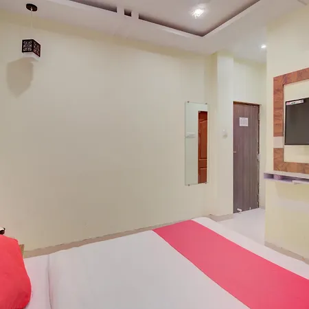 O Royal Orbit Hotel 3*
