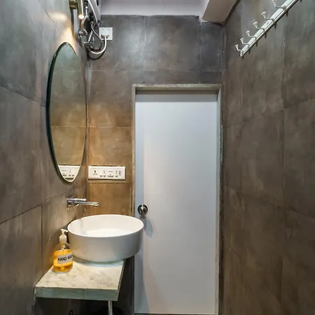 48b 1bhk Khar W By The Company *
