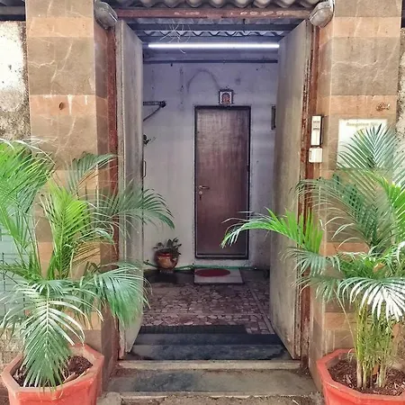 Homestay Ivory Room, Ac, Smart Tv, Ensuite, Independent Mumbai