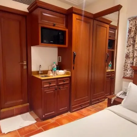 Corporate Apartment, Santacruz, Near Bkc Mumbai