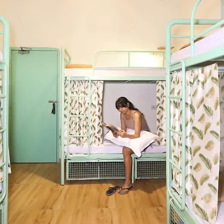 Hostel Mantra Mumbai