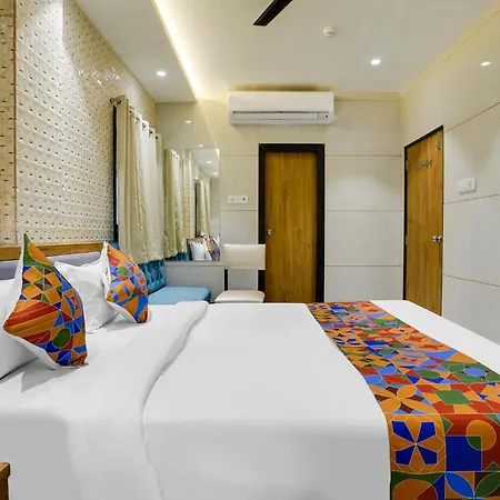 Hotel Via Rr Residency - Near Bkc Mumbai