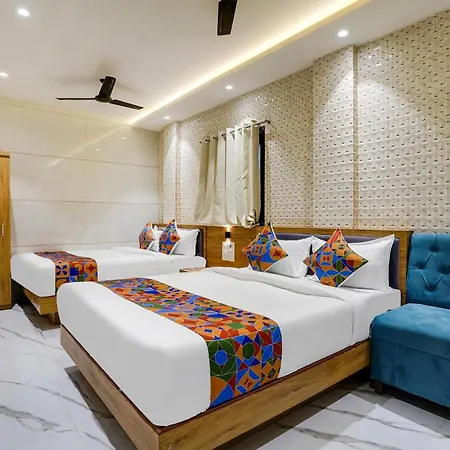 Via Rr Residency - Near Bkc 3*