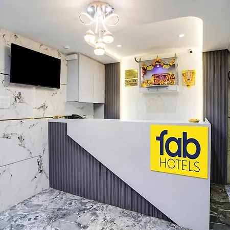 Via Rr Residency - Near Bkc Hotel 3*