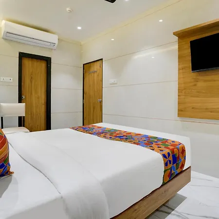 Hotel Via Rr Residency - Near Bkc Mumbai