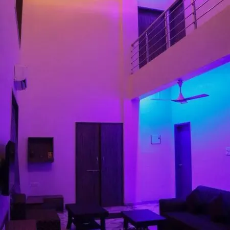 Gk House 5bhk Pvt Pool Villa Mumbai