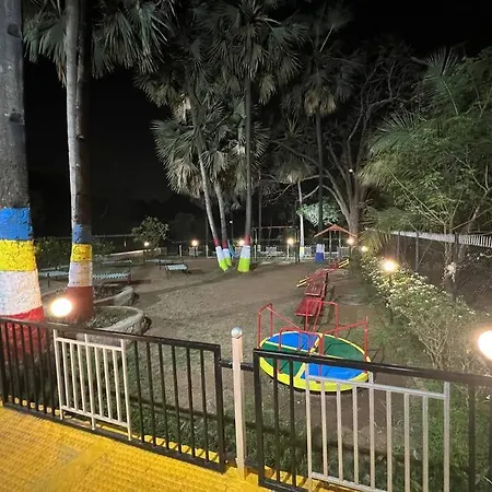 Stayhaven Atlantis 4bhk Pvt Pool Mumbai