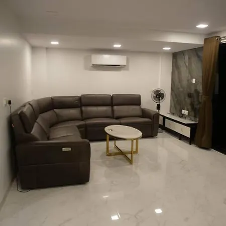 Stayhaven Starmount 4bhk & Pool * Mumbai