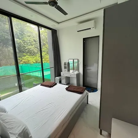 Stayhaven Starmount 4bhk & Pool Villa Mumbai