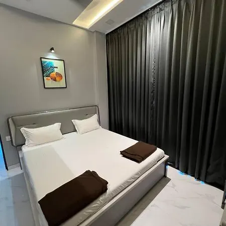 Villa Stayhaven Starmount 4bhk & Pool Mumbai