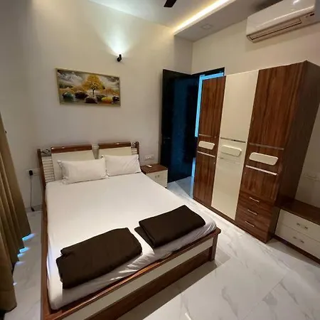 Stayhaven Starmount 4bhk & Pool Mumbai