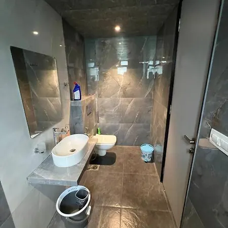 Villa Stayhaven Starmount 4bhk & Pool Mumbai