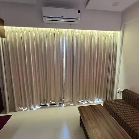Villa 3bhk Parindacasa With Pvt Pool & Uhd Theatre