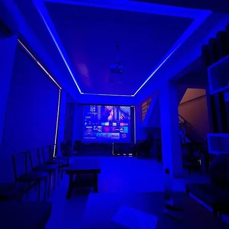 3bhk Parindacasa With Pvt Pool & Uhd Theatre