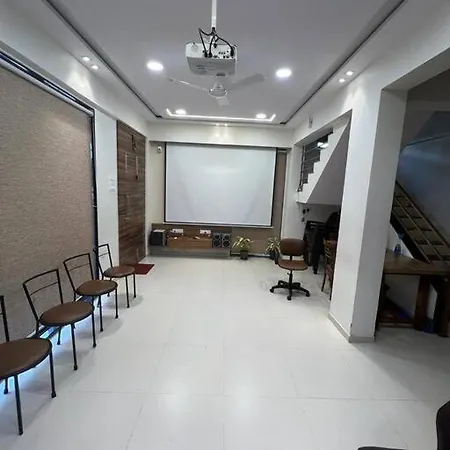 Villa 3bhk Parindacasa With Pvt Pool & Uhd Theatre *