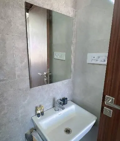 Pixiestays 2bhk Flat Malad *