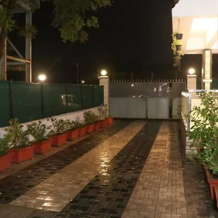 Stayhaven Aqua With Pvt Theatre & Pool * Mumbai