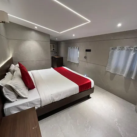 Guest house Woodland Near Dadar Railway Station *