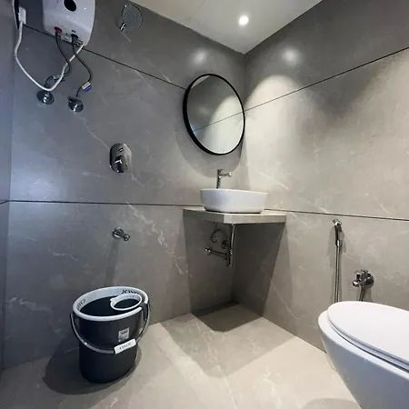 Guest house Woodland Near Dadar Railway Station Mumbai