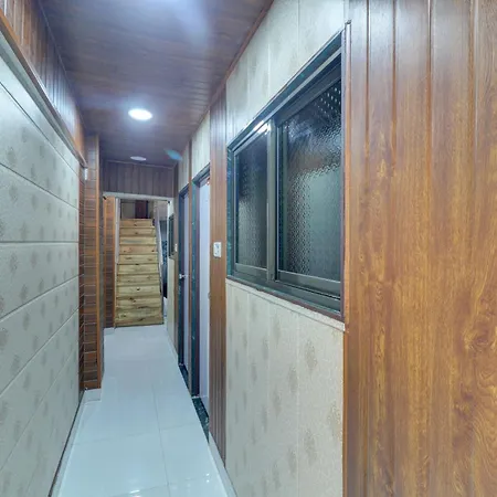 Ab Residency Near Kokilaben Dhirubhai Ambani Hospital Andheri West
