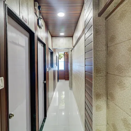 Hotel Ab Residency Near Kokilaben Dhirubhai Ambani Hospital Andheri West 3*
