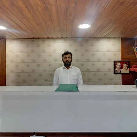 Ab Residency Near Kokilaben Dhirubhai Ambani Hospital Andheri West Hotel 3*
