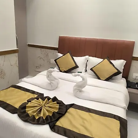 Hotel Royal Palace *