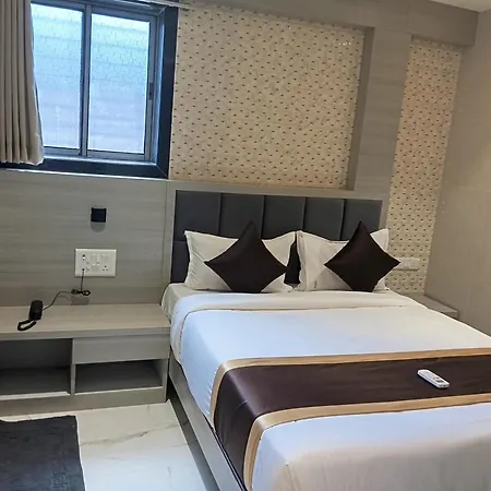 Regal Residency 3*