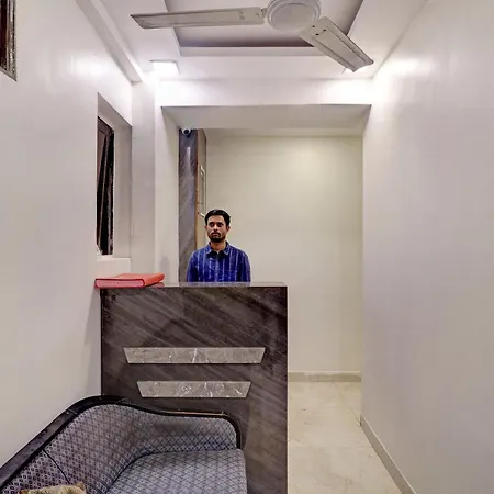 Hotel Merry Gold *