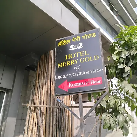 Merry Gold Hotel *