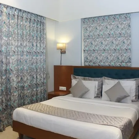 Shelter Suites Hotel 3*