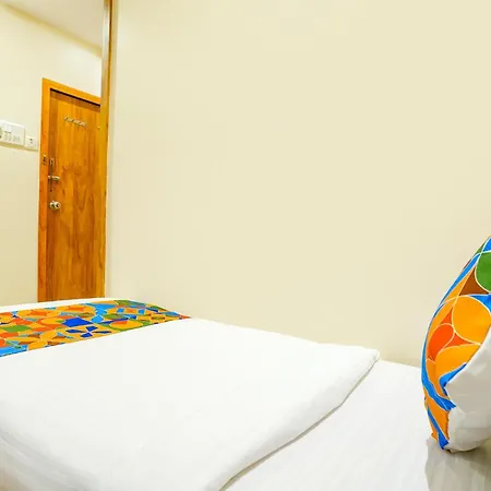 Hotel Amber Indore Palace 4*